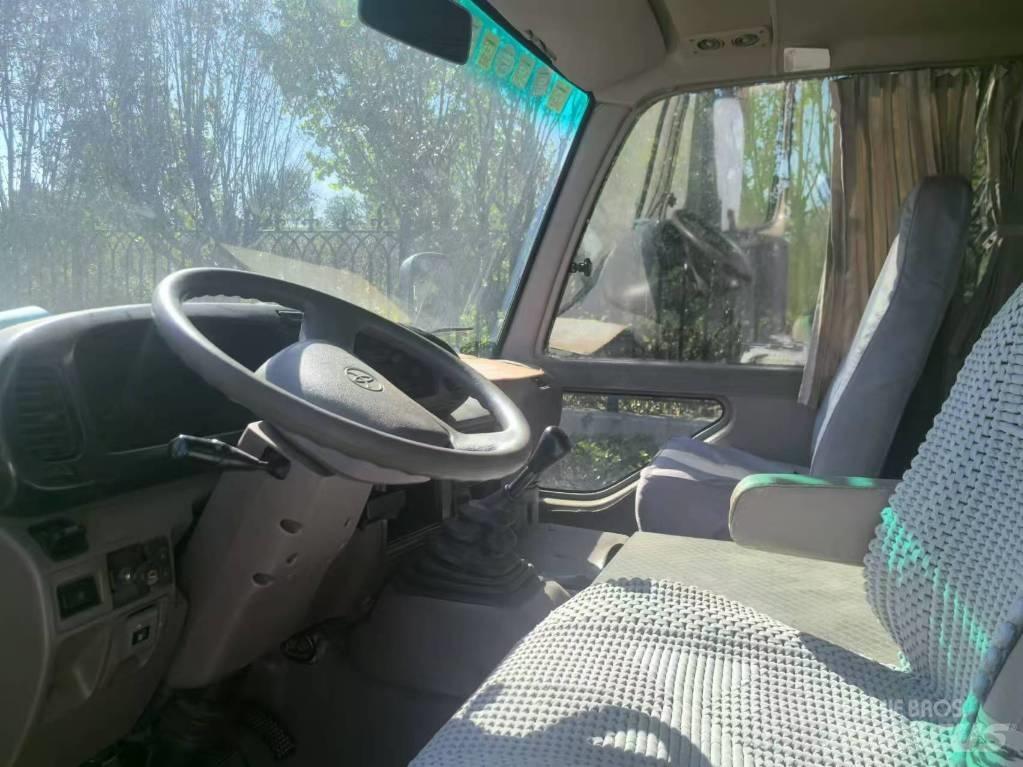 Toyota Coaster Міжміські автобуси