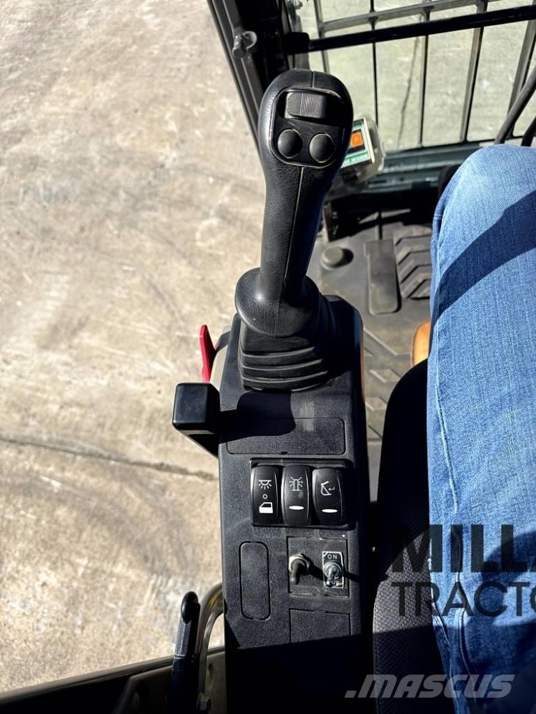 Volvo ECR235EL Гусеничні екскаватори