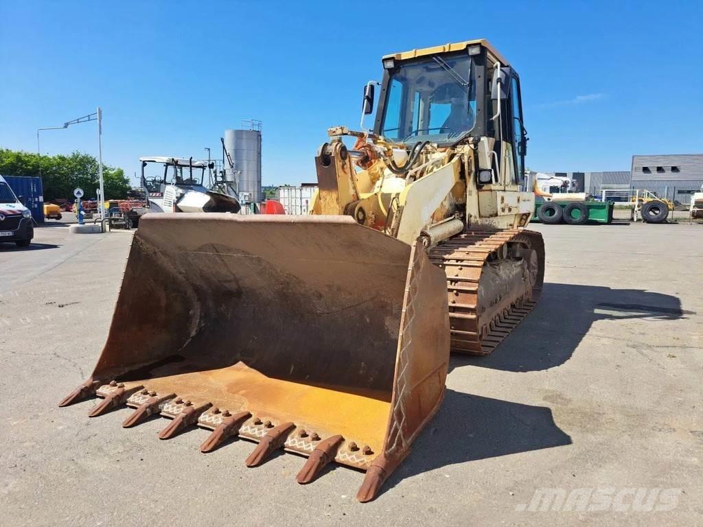 CAT 963C Гусеничні вантажники