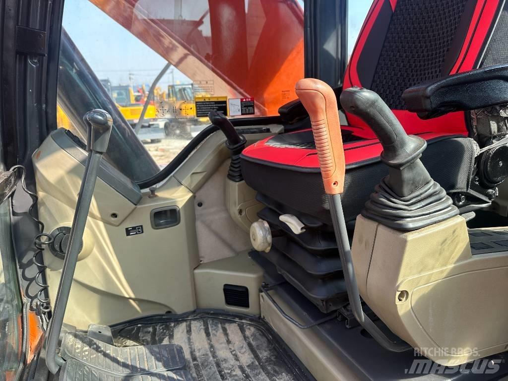 Doosan DX 300LC-9C Гусеничні екскаватори