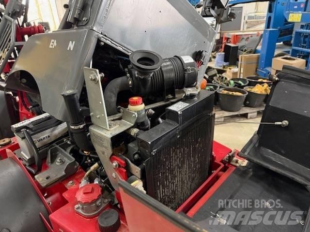 Weidemann 1280 Багатофункціональне обладнання для вантажних і землекопальних робіт