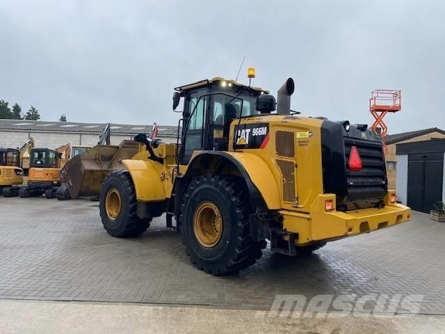 CAT 966 M Фронтальні навантажувачі