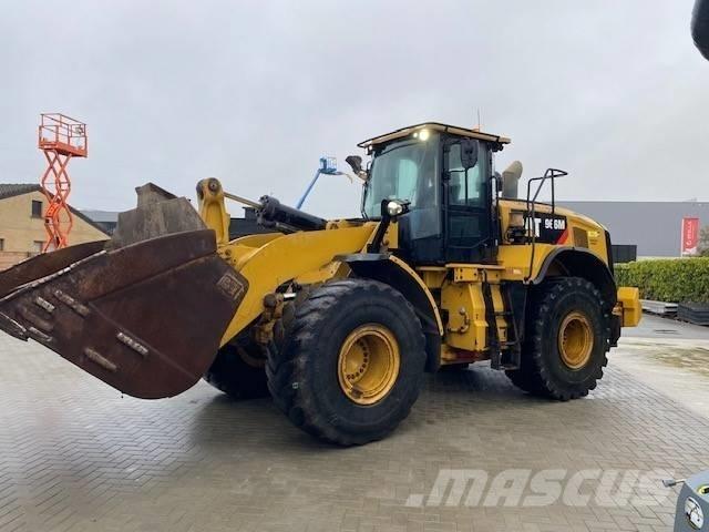 CAT 966 M Фронтальні навантажувачі