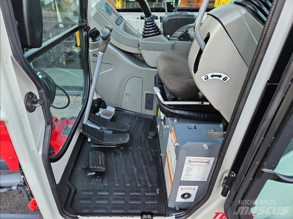 Takeuchi TB 225 Міні-екскаватори < 7т