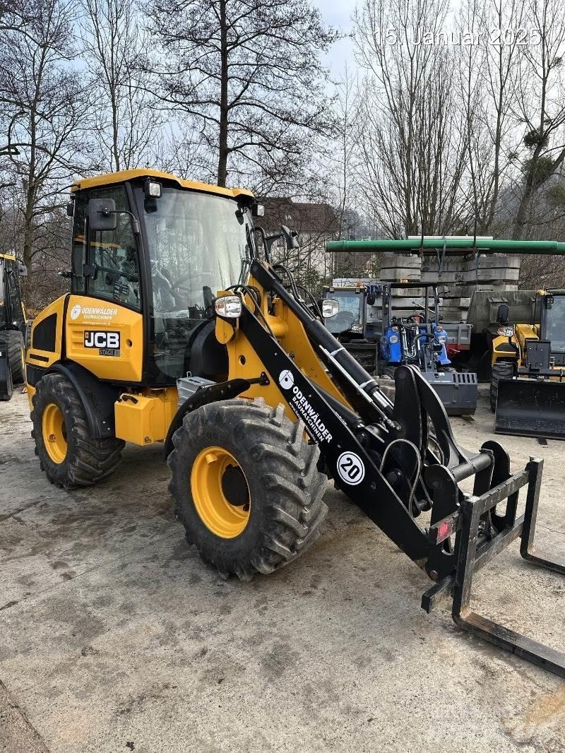 JCB 407 Фронтальні навантажувачі