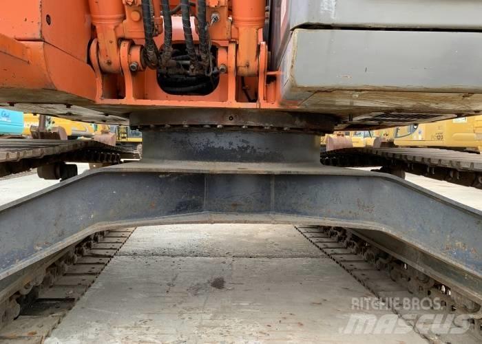 Hitachi ZX 125 Гусеничні екскаватори