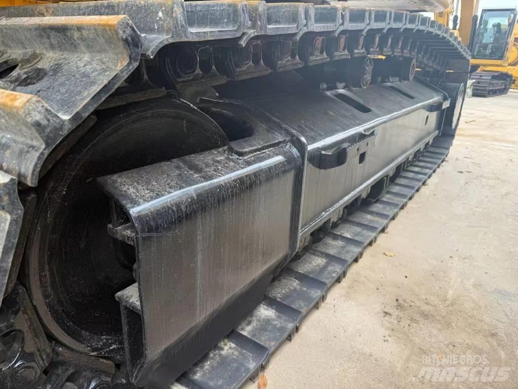 CAT 336 GC Гусеничні екскаватори