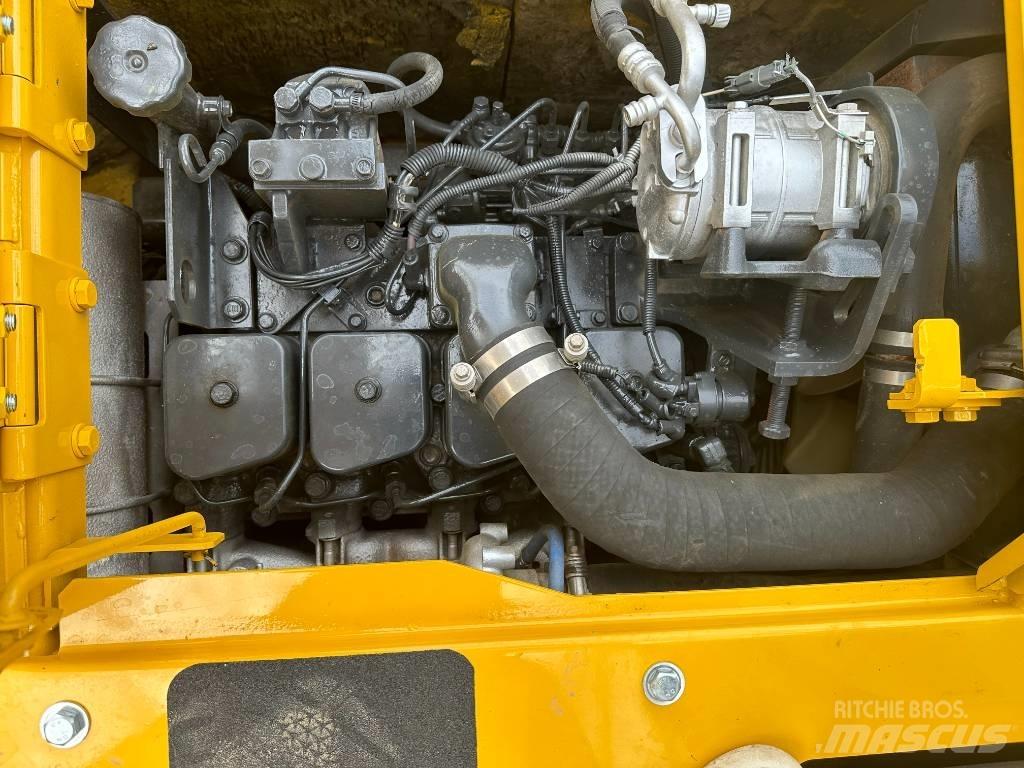 Komatsu PC 128 Гусеничні екскаватори