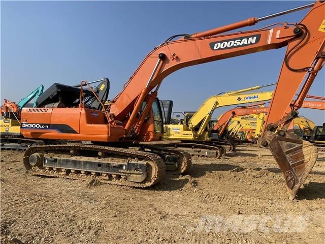 Doosan DH300 Гусеничні екскаватори
