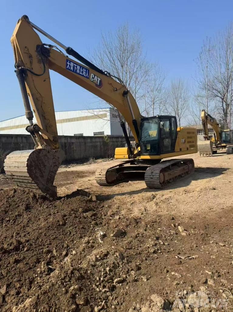 CAT 330GC Гусеничні екскаватори