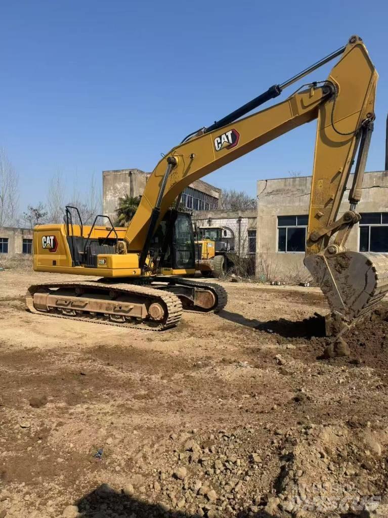 CAT 330GC Гусеничні екскаватори