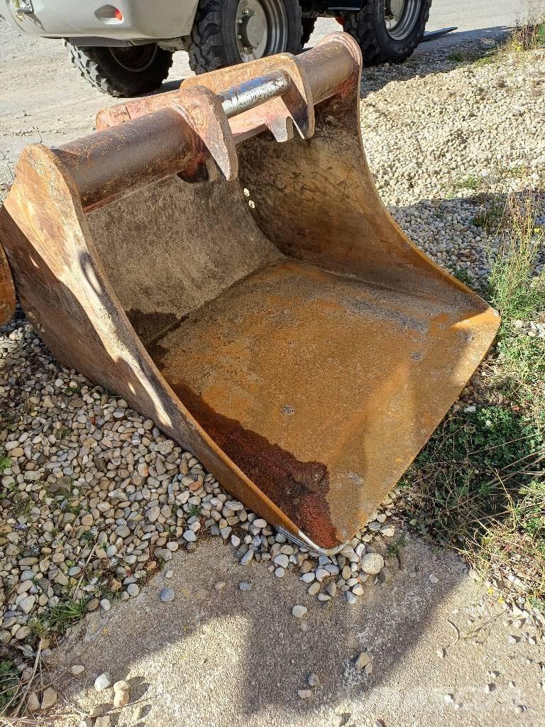 Takeuchi TB 1140 Гусеничні екскаватори