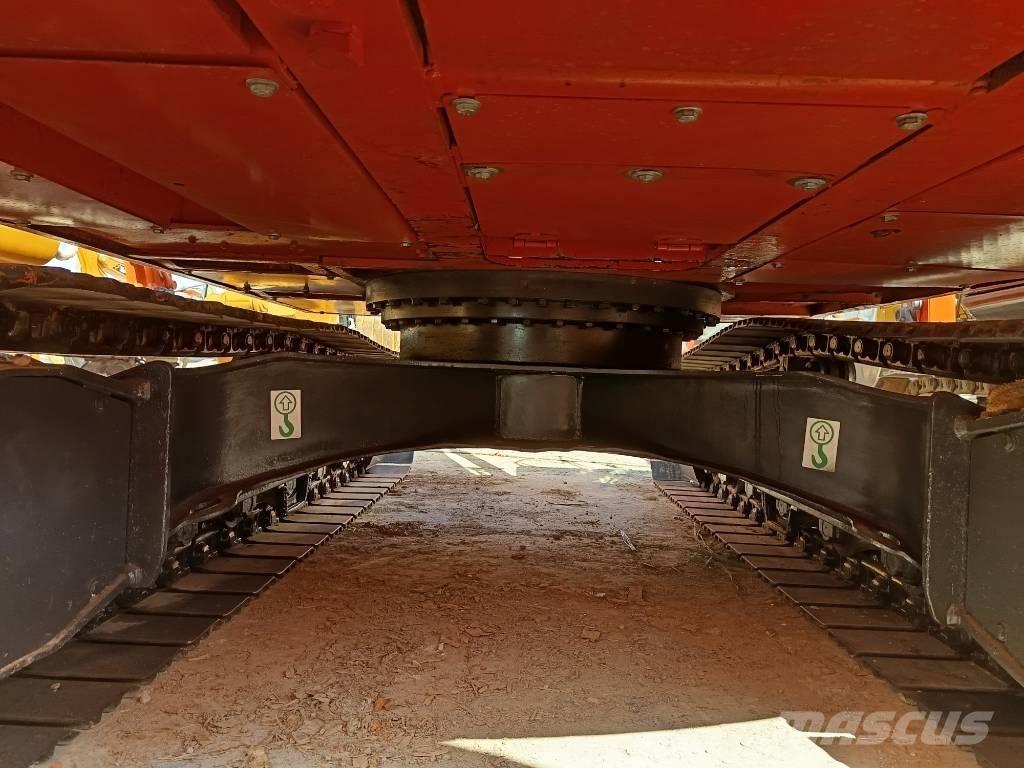 Doosan DX 150LC Гусеничні екскаватори