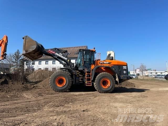 Doosan DL420 Фронтальні навантажувачі
