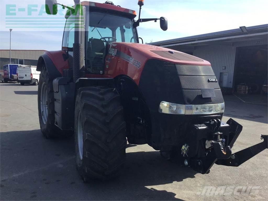 Case IH Magnum 235 Трактори