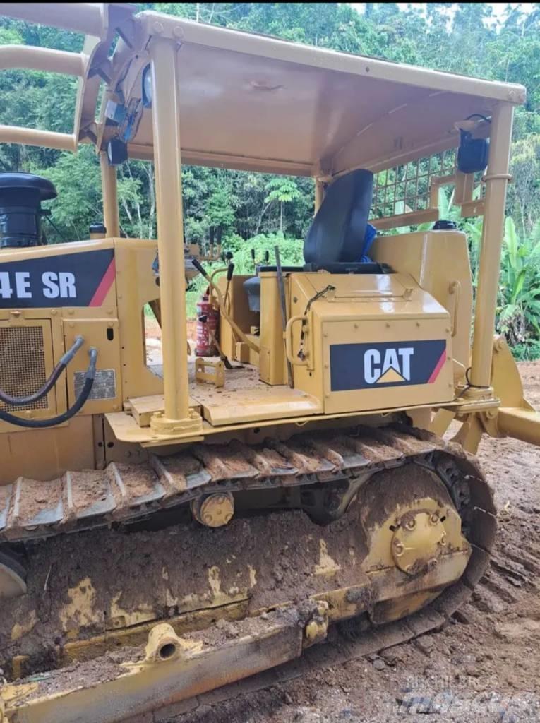 CAT D4SR Трактори