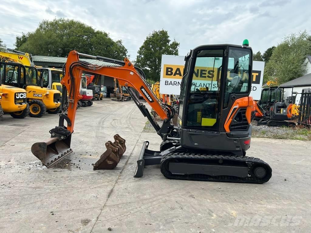 Doosan DX 27 Z Міні-екскаватори < 7т