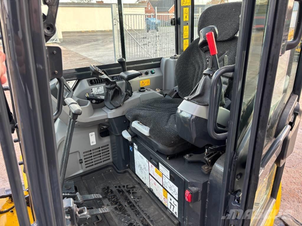 Komatsu PC55 MR-5 Міні-екскаватори < 7т