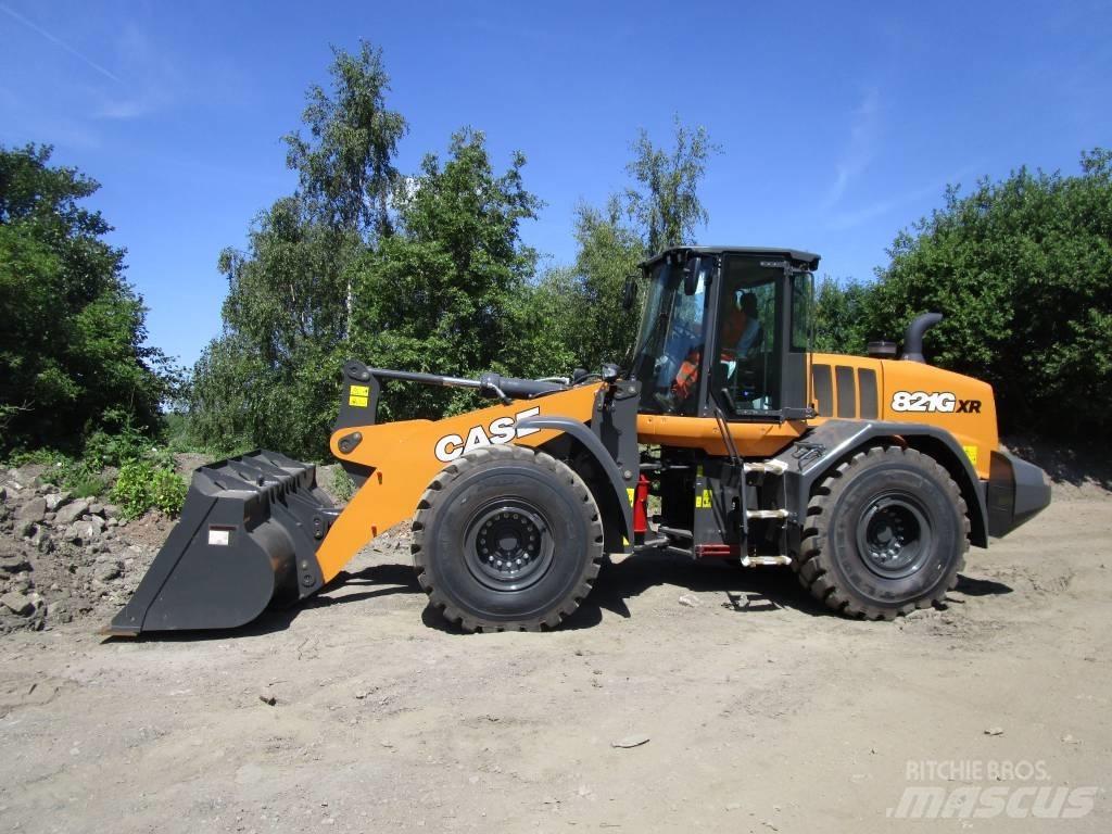 CASE 821 G XR Фронтальні навантажувачі