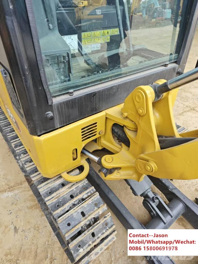 CAT 302CR Міні-екскаватори < 7т