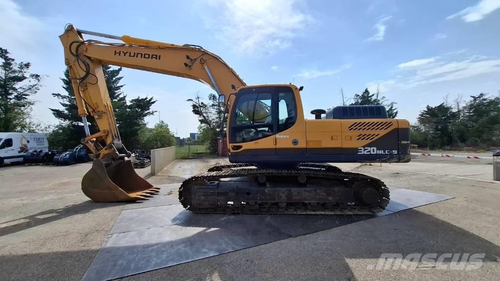 Hyundai R320NLC-9 Гусеничні екскаватори