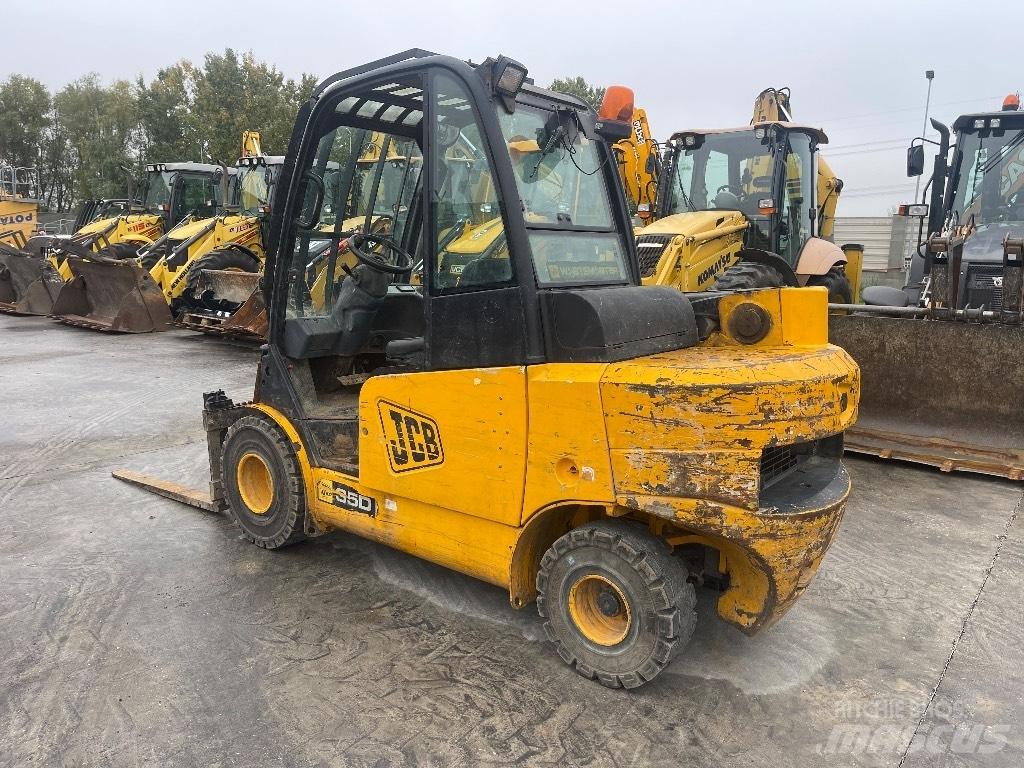 JCB TLT 35 Телескопічні навантажувачі