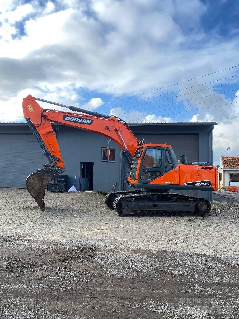 Doosan DX 220 NLC Гусеничні екскаватори