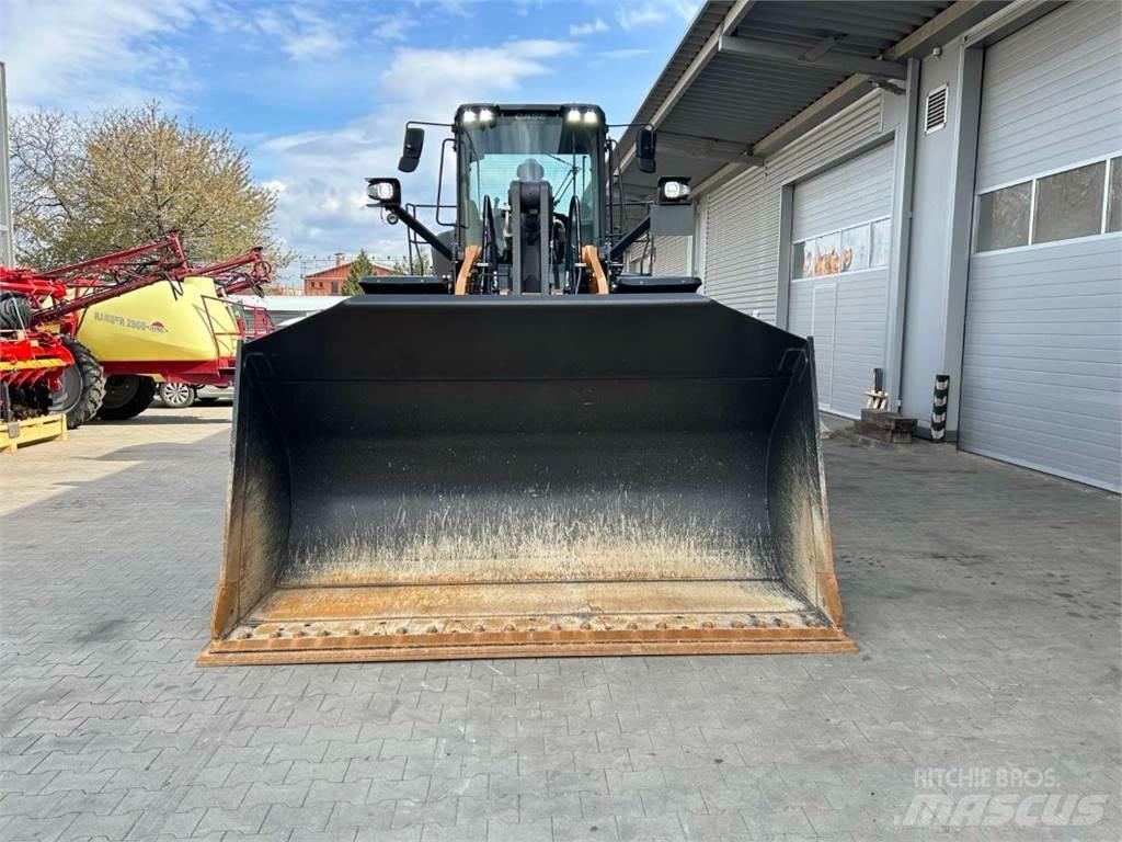CASE CE 1021G Фронтальні навантажувачі