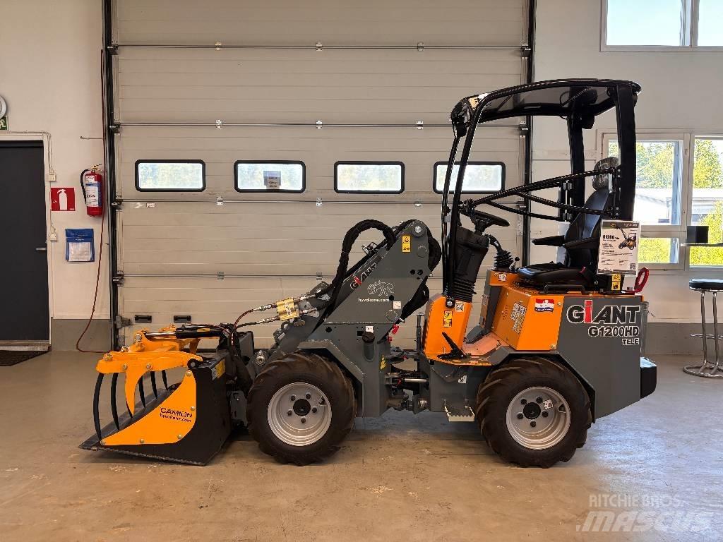 GiANT G 1200 TELE Багатофункціональне обладнання для вантажних і землекопальних робіт