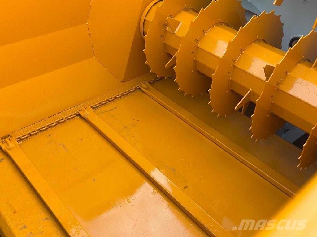 Lucas Raptor Роздрібнювачі, різаки і розпаковувачі тюків