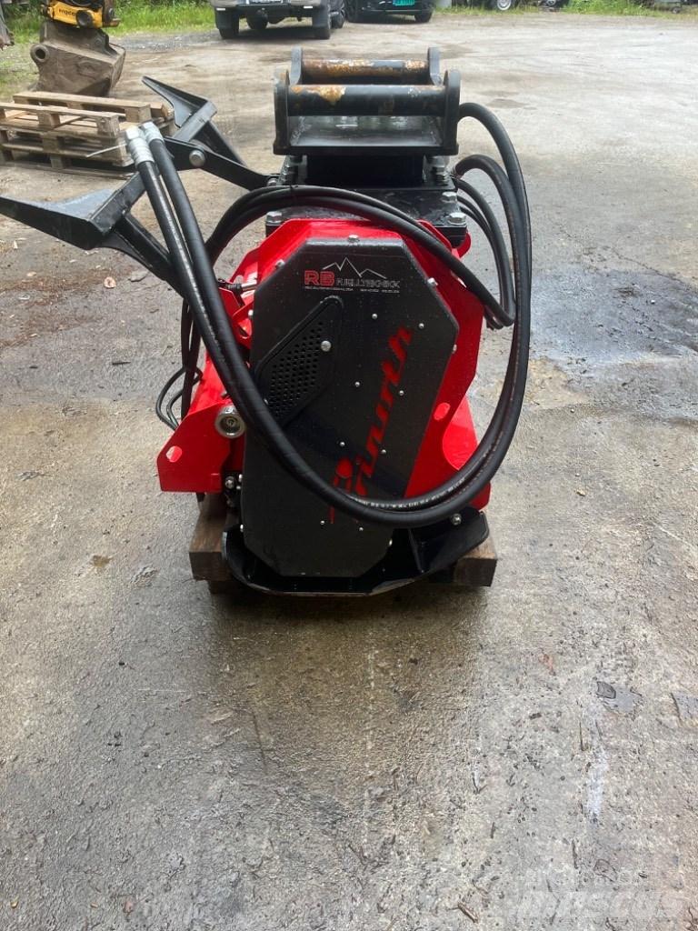 Menzi Muck M545x Спеціальні екскаватори
