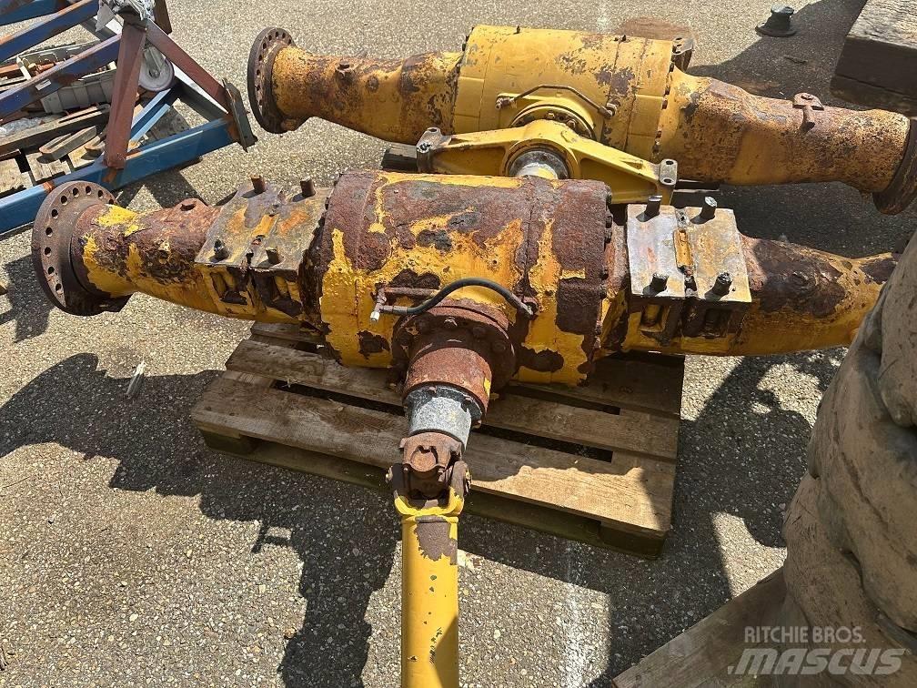 CAT 950 G front axel Осі