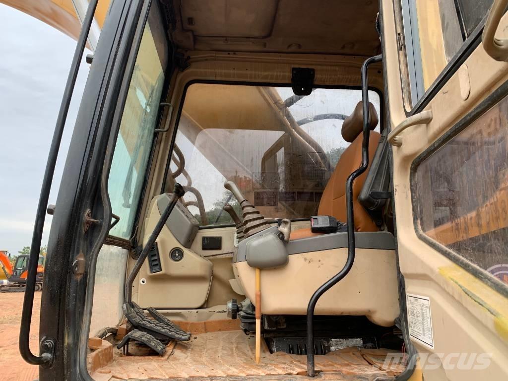 CAT 330BL Гусеничні екскаватори