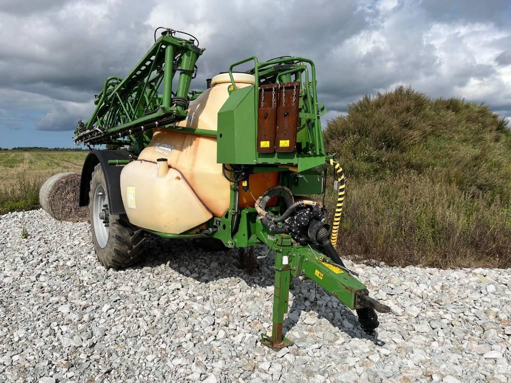 Amazone UX 4200 Причіпні обприскувачі