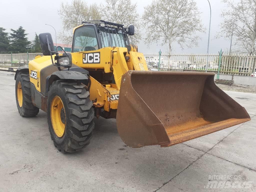 JCB 531-70 Agri Телескопічні навантажувачі