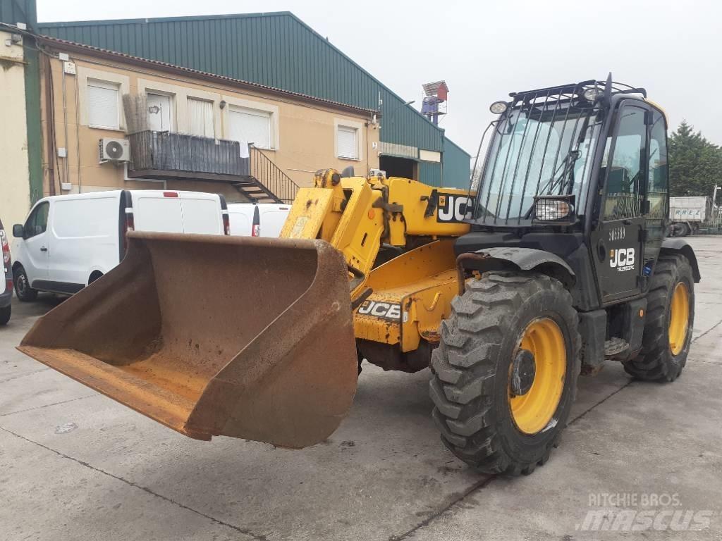 JCB 531-70 Agri Телескопічні навантажувачі