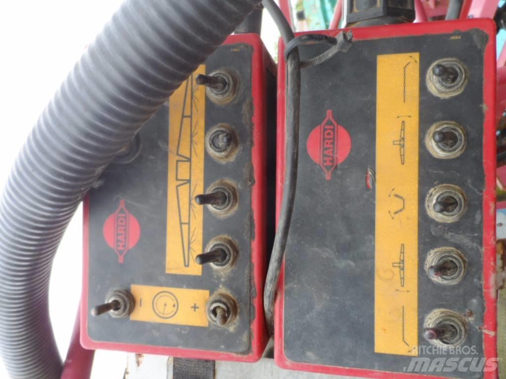 Hardi TZ2500 Причіпні обприскувачі