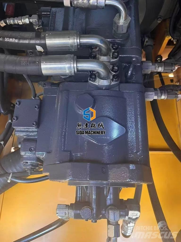 Kato HD 820 V Середні екскаватори 7т. - 12т.