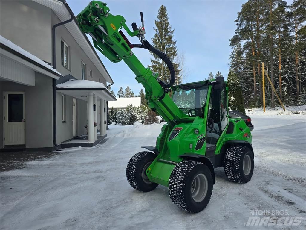 Avant 860i Малі навантажувачі