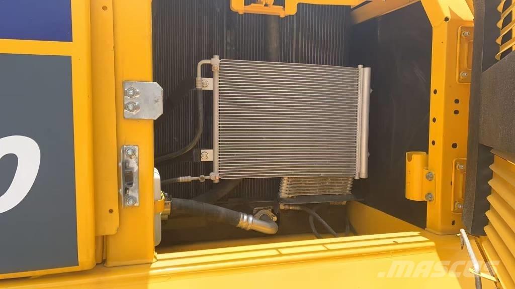 Komatsu PC 240 LC Гусеничні екскаватори