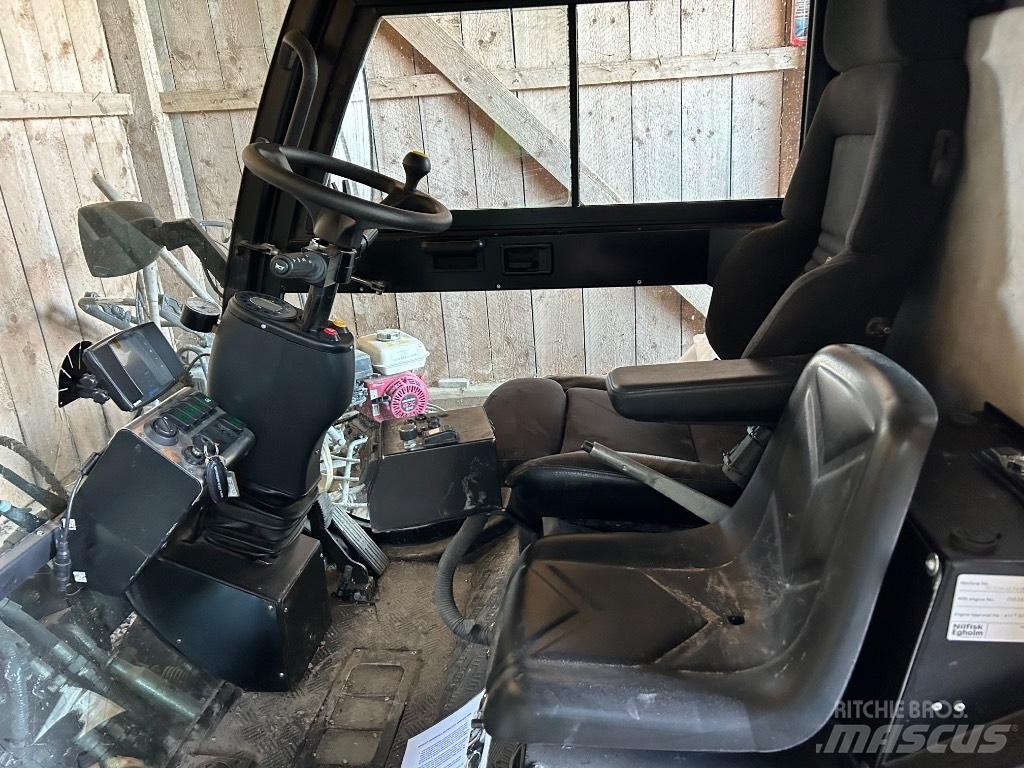 Nilfisk CR3500 Підмітальні машини