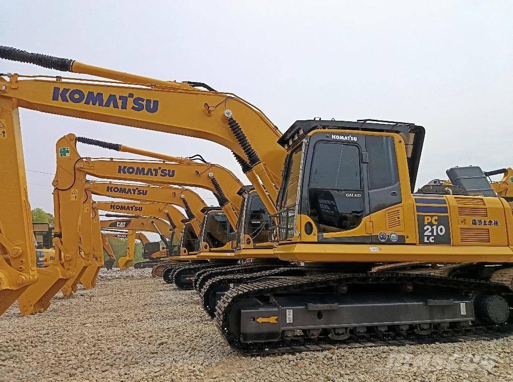 Komatsu PC 210 Гусеничні екскаватори