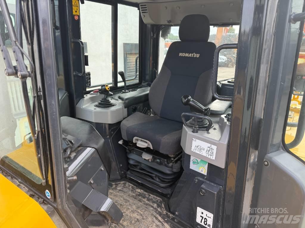 Komatsu D 71P Xi-24 Гусеничні бульдозери