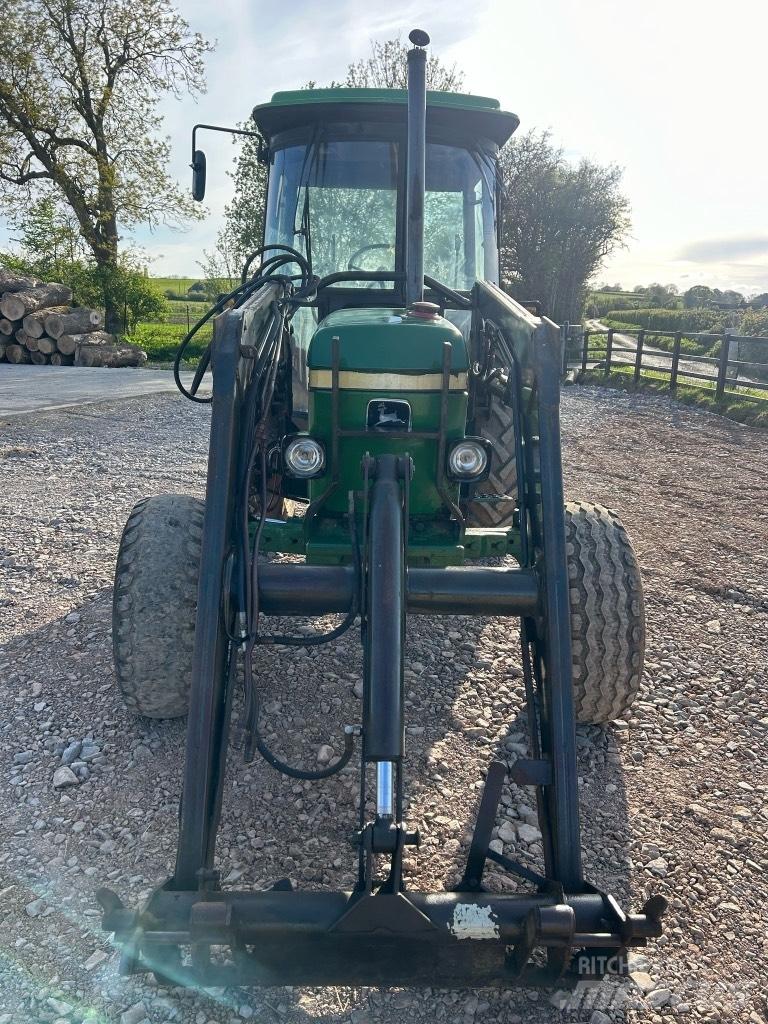 John Deere 2040 S Трактори