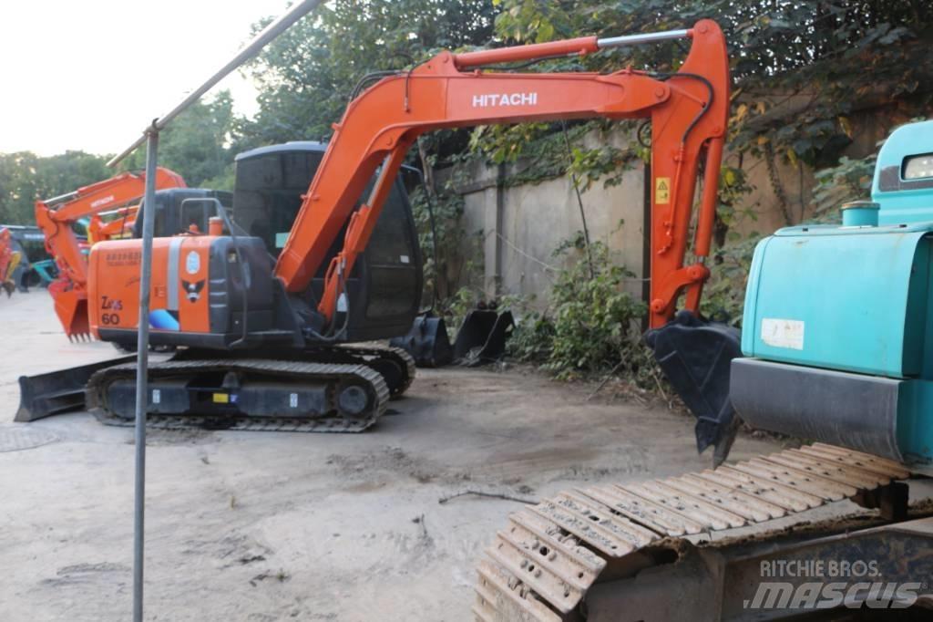 Hitachi 60 Гусеничні екскаватори