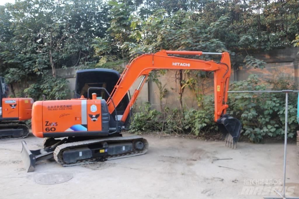 Hitachi 60 Гусеничні екскаватори