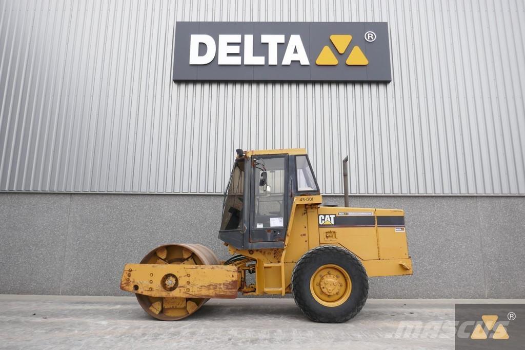 CAT CS433C Грунтові котки