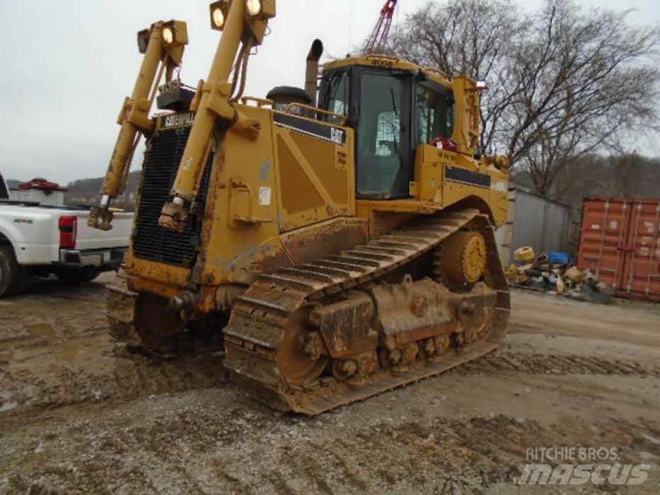 CAT D 8 T Гусеничні бульдозери