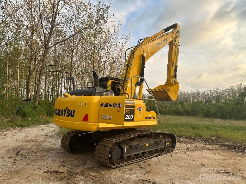 Komatsu pc200-8 Гусеничні екскаватори