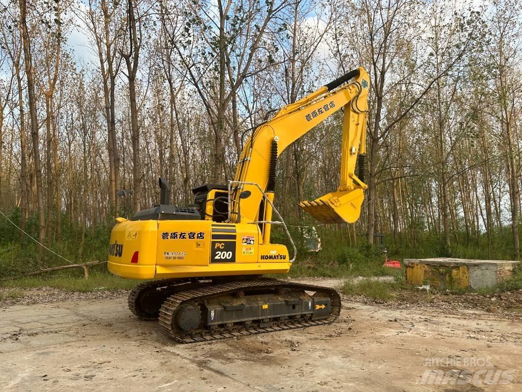 Komatsu pc200-8 Гусеничні екскаватори